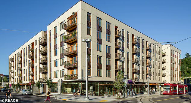 Residents Describe Chaos as Anti-ICE Protests Turn Portland's Gray's Landing Into a War Zone