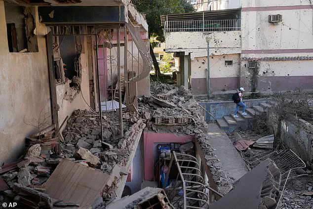 Covert US Military Operation in Venezuela Leaves Family Home in Ruins, Chaos Unleashed in Catia La Mar