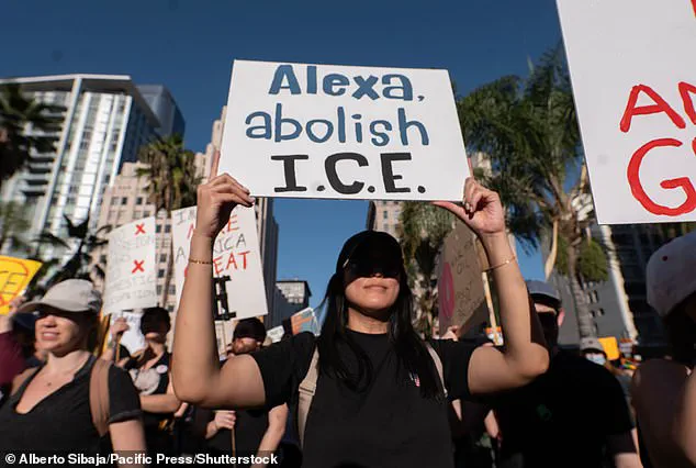 Billionaire Bill Ackman's $10,000 Donation to ICE Agent in Minneapolis Shooting Draws Outrage Over Violence Allegations