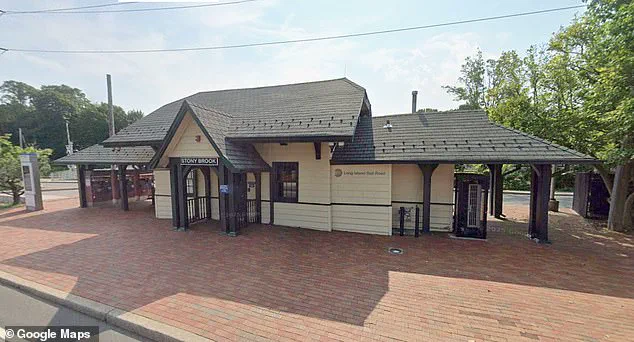 15-Year-Old Thomas Medlin Missing for Over Two Weeks After Online Roblox Connection; Last Seen at Grand Central Terminal