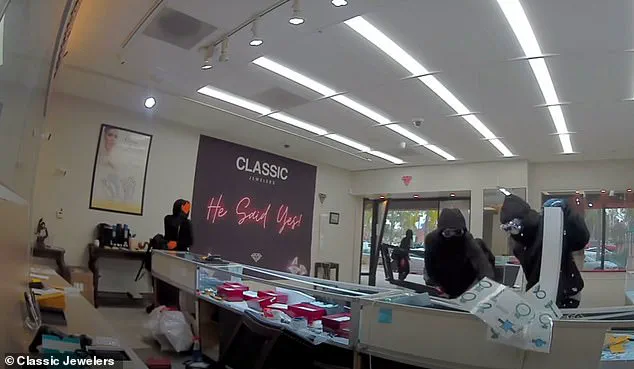 Brazen Daylight Robbery in Anaheim: Stolen Car Used as Battering Ram Sparks Outrage and Raising Security Concerns