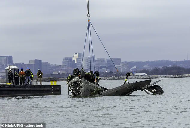 NTSB Releases Animation of Mid-Air Collision Between Jet and Helicopter That Killed 67 on January 2