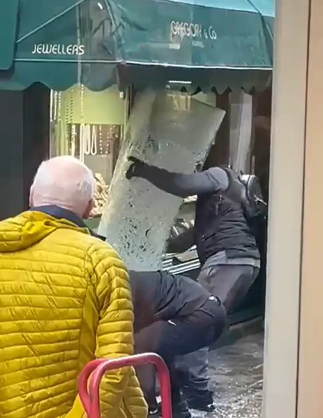 Brazen Daylight Heist at Family-Run Jeweler in Richmond as Thugs Ransack Store with Hammers