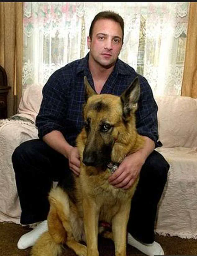 Prison Alliance Between Ex-Policeman and Epstein Unveils Government Conspiracy Claims