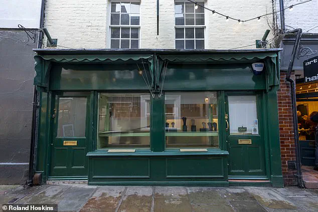 Brazen Ram-Raid on Richmond Jewellery Store Sparks Fears for Tourism Amid Illegal Getaway Vehicle