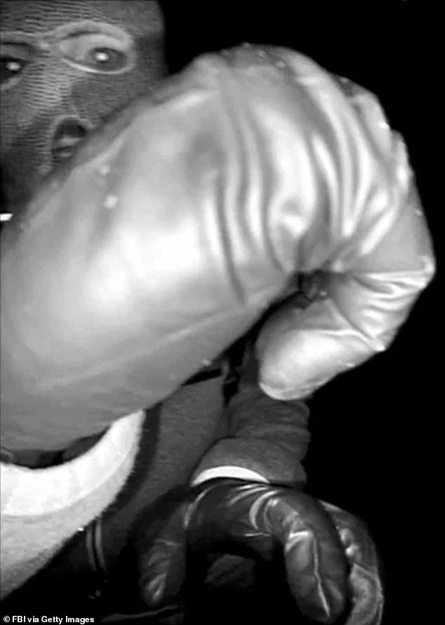 Black Glove Discovery Reignites Search for Missing Arizona Woman, FBI Footage Adds New Layer to Mystery