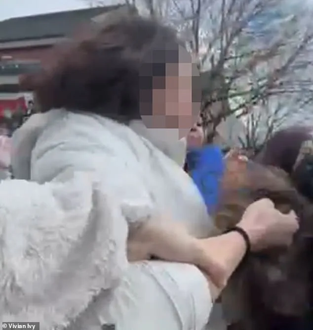 Seattle Suburb Students Launch Unprovoked Attack on Mother During ICE Protest