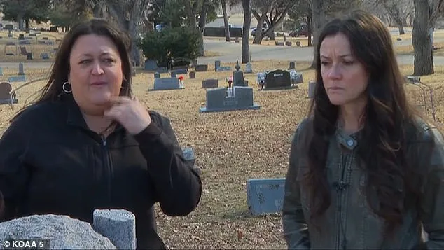 Controversy Erupts Over Family's Headstone Featuring Middle Fingers, Leading to Removal and Debate on Expression