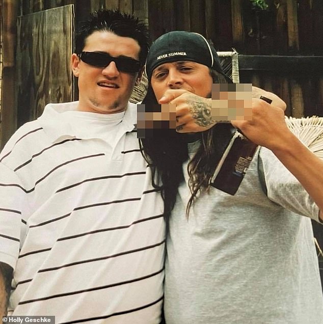 Controversy Erupts Over Family's Headstone Featuring Middle Fingers, Leading to Removal and Debate on Expression