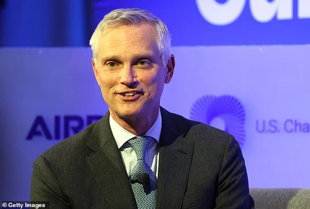 Alaska Airlines Pilots Secure 21% Wage Increase in New Contract Ahead of Hawaiian Integration, Set to Nearly Double Salaries in Years