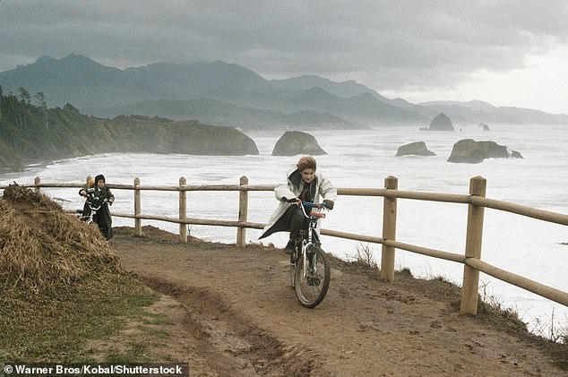 Urgent Rescue of Baby Sea Lion on Oregon's Cannon Beach
