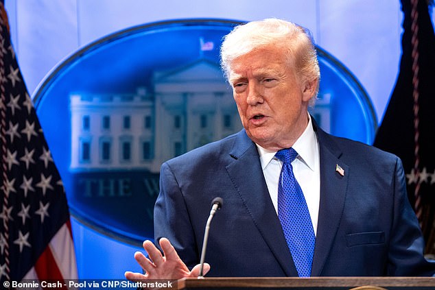 Illinois Governor Sends Provocative $8.6 Billion Invoice to Trump, Threatens Legal Action Over Trade Policies