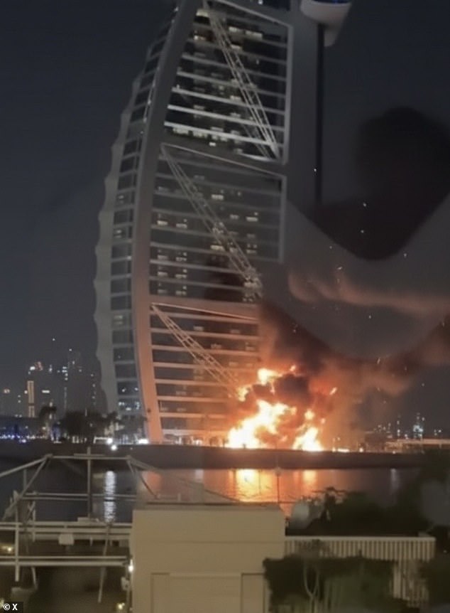 Dubai's LuLu Hypermarket Becomes Epicenter of Panic Amid Iranian Missile Fears