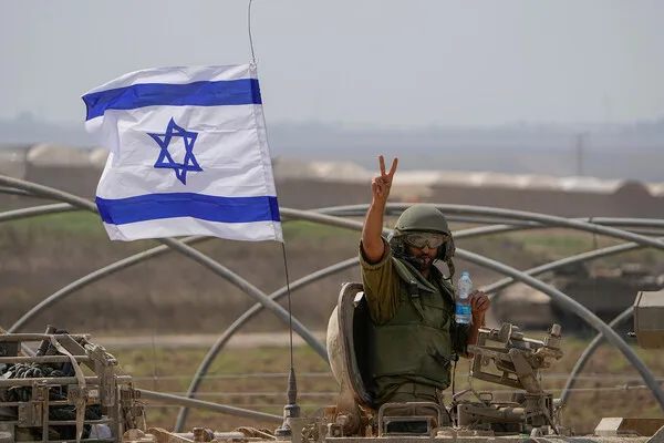 IDF Seizes Border Posts, Launches Covert Op in Iran
