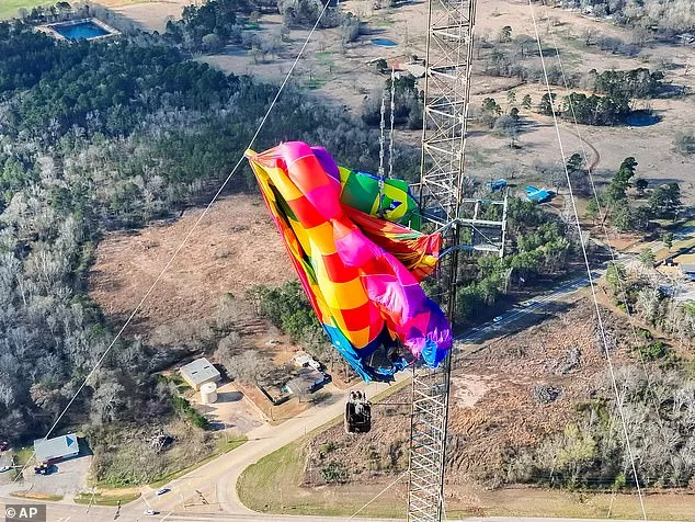 Rescue Operation Saves Two After Hot Air Balloon Collision with Radio Tower in Texas