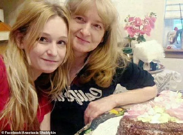 Sister's Desperate Attempt to Avert Bipolar Brother's Delusional Crisis