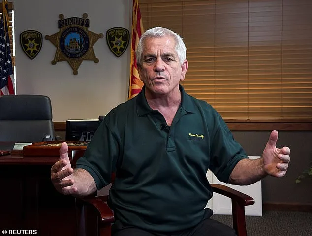 Savannah Guthrie and Family Mourn Mother's Disappearance at Tucson Tribute Site