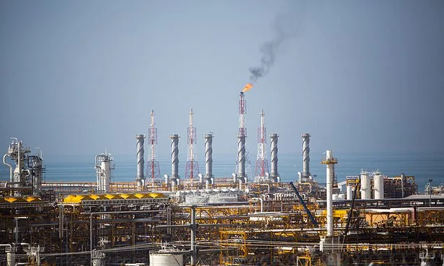 Missiles Strike Qatar's Ras Laffan as Iran Threatens Regional Energy War