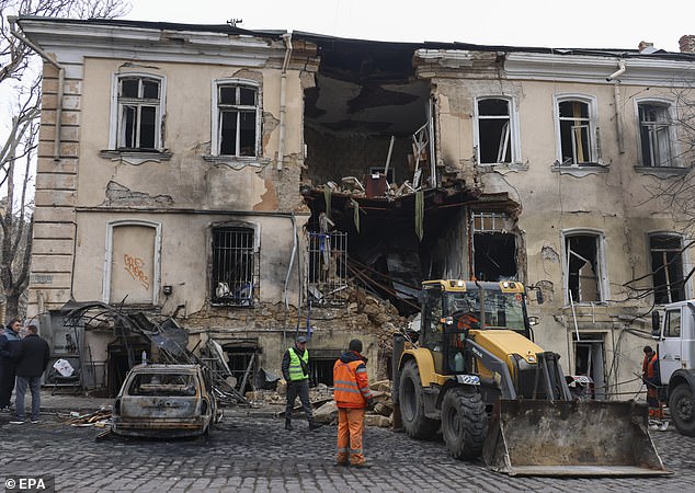 Zelensky Warns Middle East Tensions Risk Derailing Ukraine Peace Efforts as Global Focus Shifts