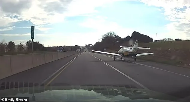 Pilot's Flawless Emergency Landing on Interstate 78 in Pennsylvania Stuns Witnesses