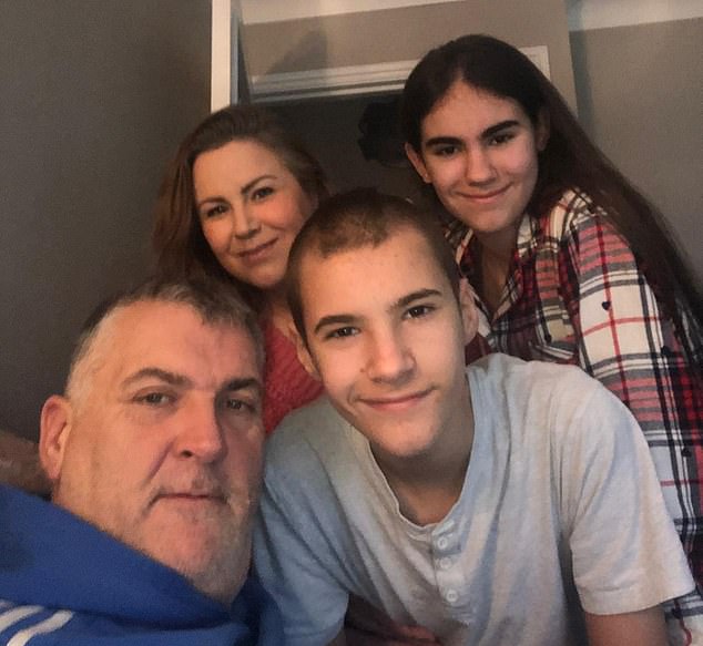 Carpenter Dave Gawler seeks help after wife diagnosed with stage four breast cancer.