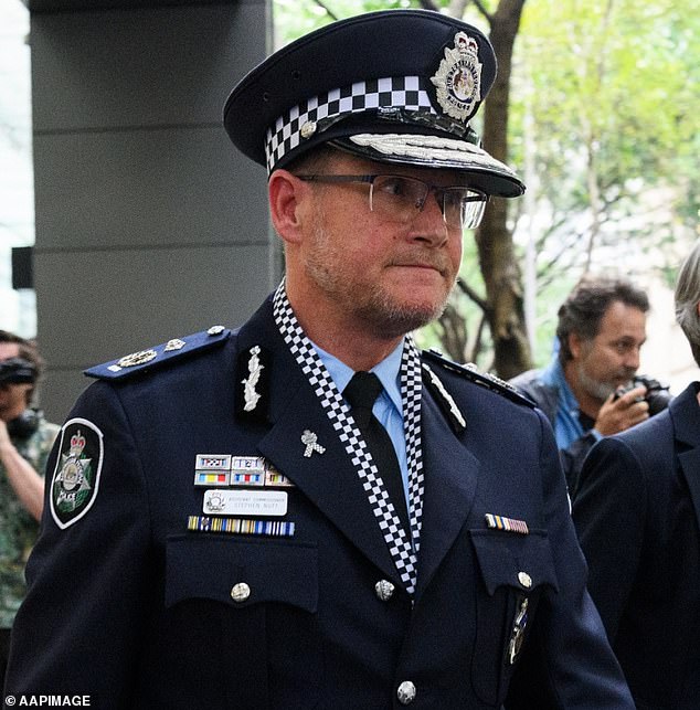 Eleven struck in 29 seconds during Bondi Hanukkah terror attack.