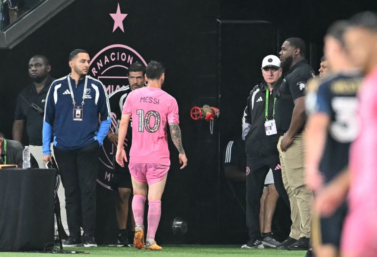 Messi's World Cup hopes dented by hamstring fatigue ahead of Argentina