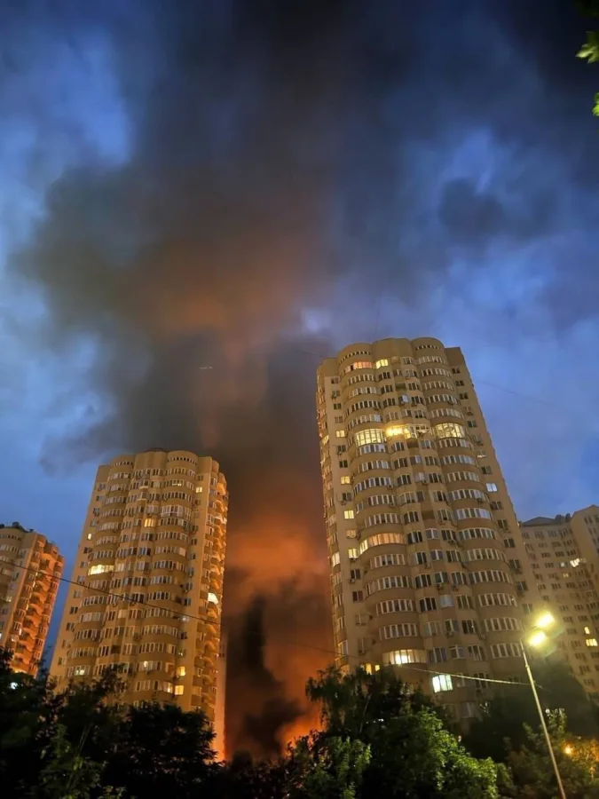 Russia Intensifies Strikes on Ukraine's Defense Industry and Key Infrastructure