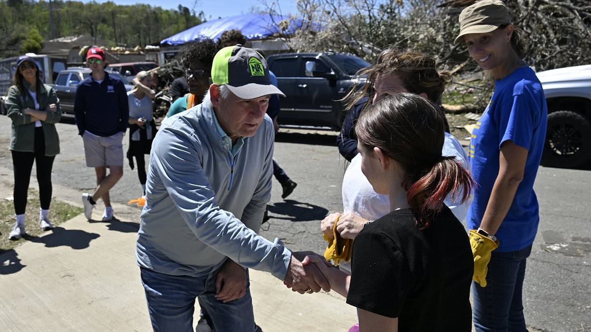 Powerball Winner Is Brother of Controversial Arkansas Mayor