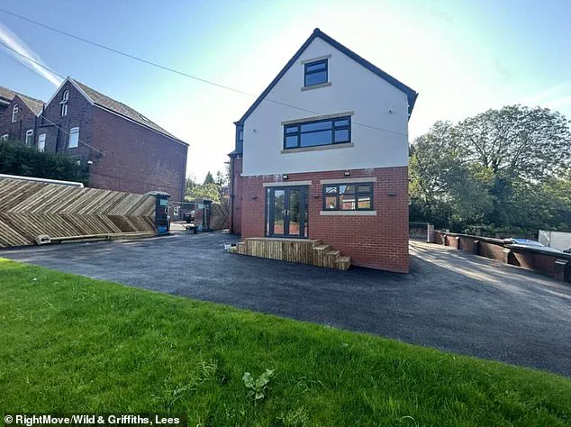 Controversial £850,000 Home Sparks Debate Over Interior Design