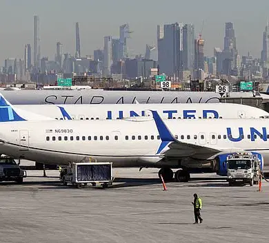 Emergency Landing: United Airlines Flight Faces Mechanical Issues