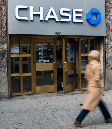 JP Morgan CEO Jamie Dimon's Disregard for Employee Petition