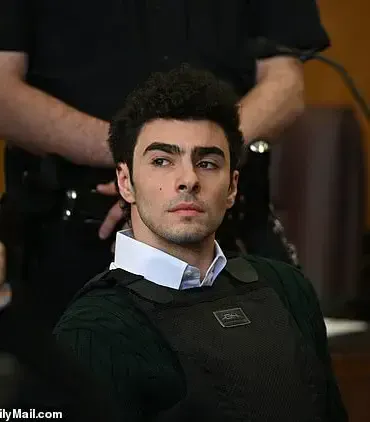 Louis Mangione's Court Appearance Captivates Fans and Witness