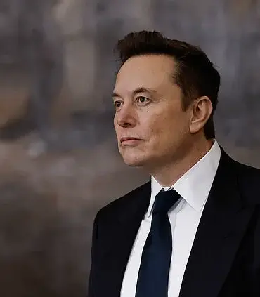 MAGA Influencers Criticize Ashley St. Clair for Claiming Elon Musk is Father of Her Child