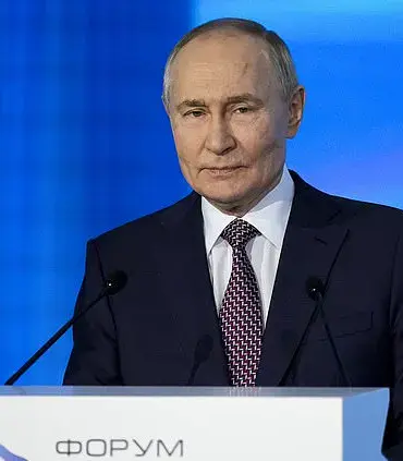 Putin's Bald Spot: A Distracting Mark or a Concealed Wound?
