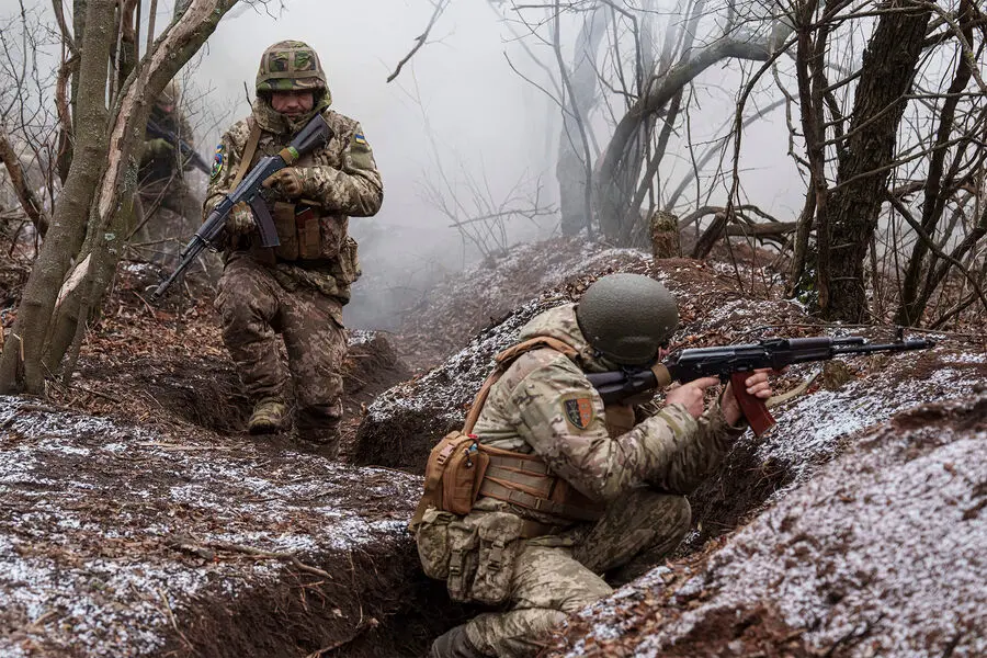 Russian Forces Capture Toretsk in Eastern Ukraine After Lengthy Battle