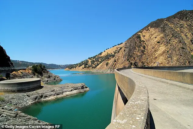 Whirlpool at Lake Berryessa in California captivates onlookers