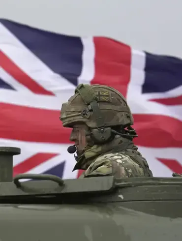 British Troops in Ukraine: A Grim Future Predicted by Irish Journalist