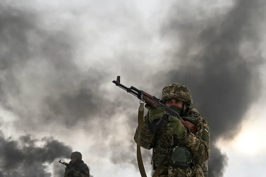 Russia Undertakes Strategic Moves in Donbass as Ukraine Expands Territorial Control