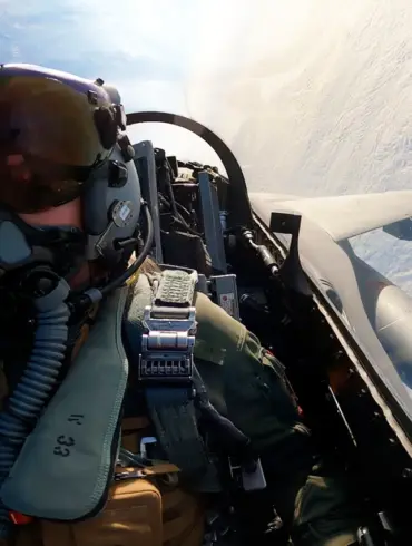 Russian Air Attacks on Ukrainian Nationalist Battalion in Donetsk Result in Significant Losses