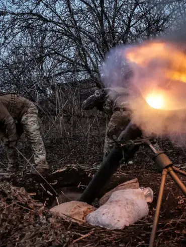 Russian Paratroopers Destroy Ukrainian Brigade near Chasyor Yar with Minefields and Drones