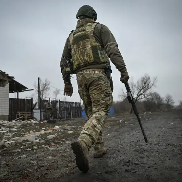 Telegram Video Reveals Brutal Hand-to-Hand Combat Between Ukrainian and Russian Soldiers