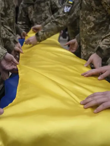 Ukraine Receives Bodies of Over 900 Servicemen: Ongoing Conflict's Human Toll