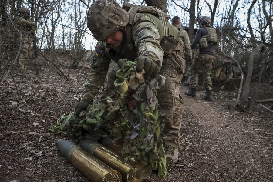 AFU's Surprise Reliance on Soviet-Era D-44 Guns Revealed by 'Russian Gazette'