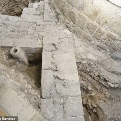 Archaeological Findings Align with Biblical Account of Jesus' Burial Site