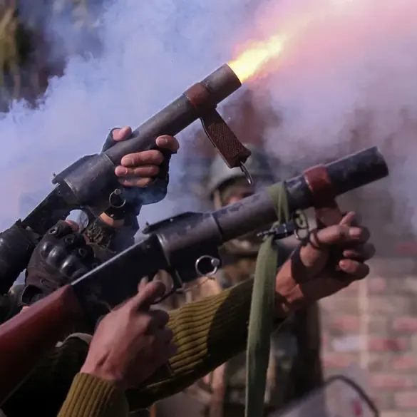 India and Pakistan Engage in Fresh Clashes Along Line of Control