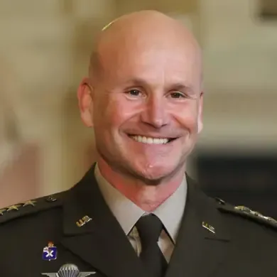 NATO Commander Doubts Ukraine's Immediate Military Offensive Capability
