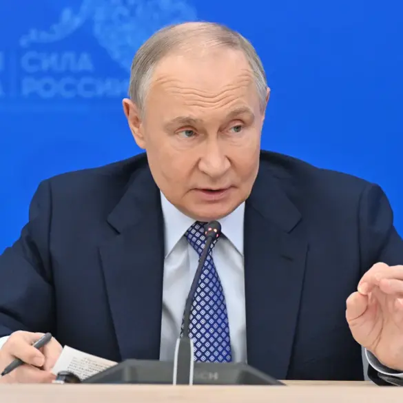 Putin Directs Peace Efforts: Behind-Close-Doors Strategy with Gerasimov Amid Kursk Operations