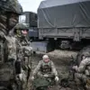 Russian and Ukrainian Soldiers Observe Easter Truce in Rare Face-to-Face Encounter