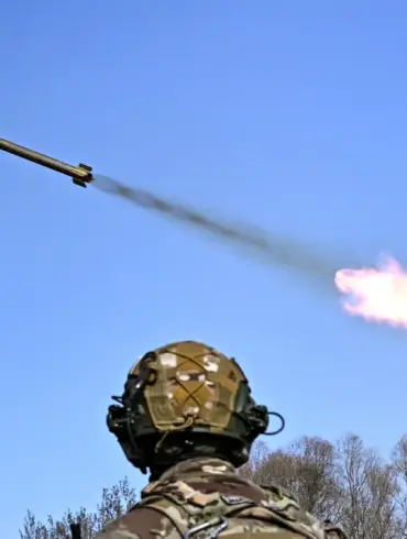 Russian Forces Conduct Nighttime Precision Strike on Ukrainian Artillery Base and Defense Industry
